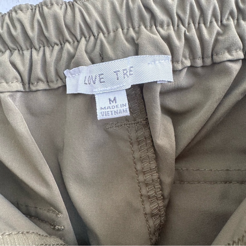Love tree women’s Olive Loose Fit Parachute Cargo Pants, size Medium - Picture 8 of 15